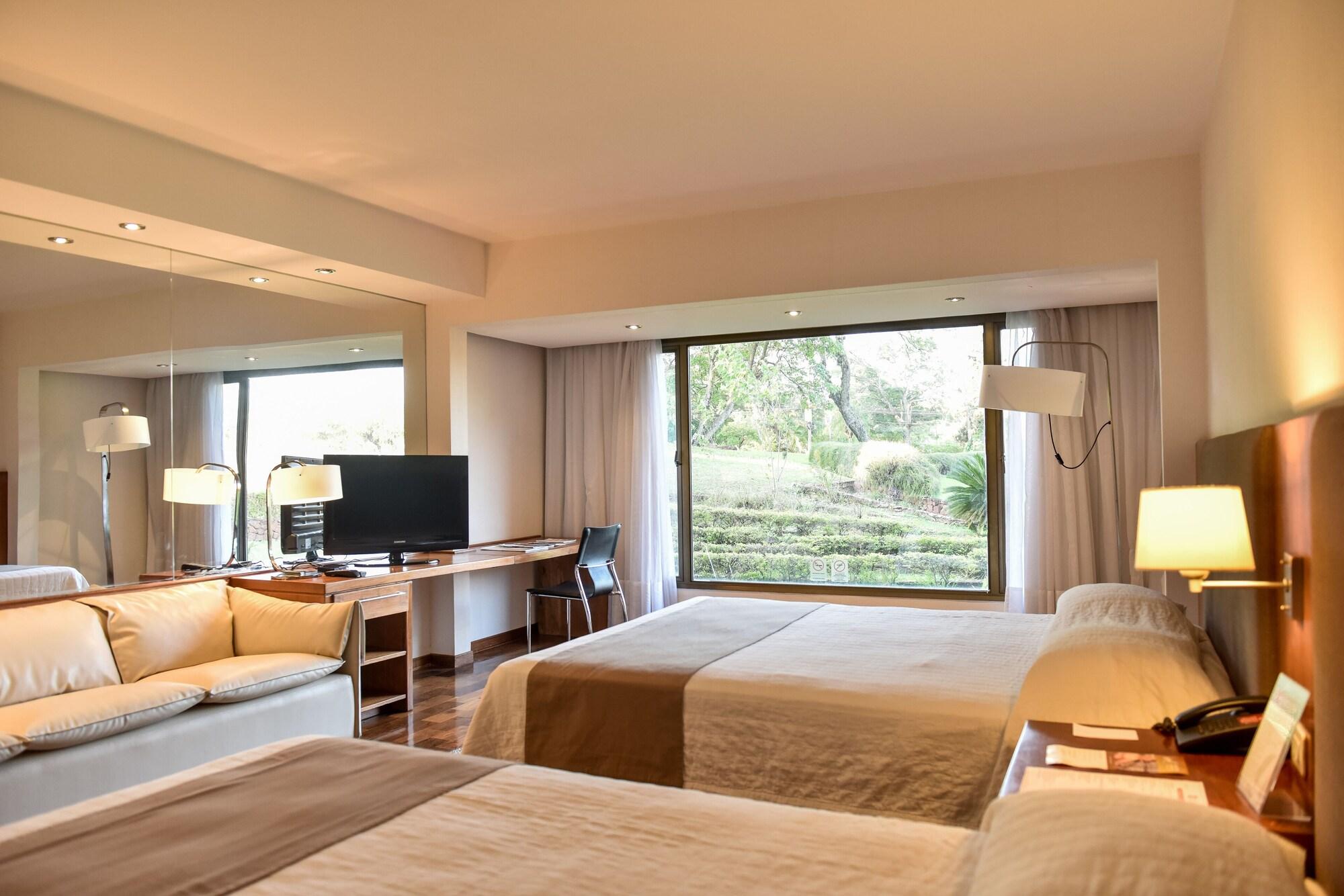 Lambare Yacht & Golf Club Paraguayo, A Tribute Portfolio Resort מראה חיצוני תמונה